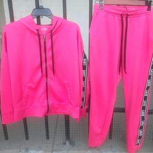 New York & Company tracksuit label SOHO fits size xlarge
